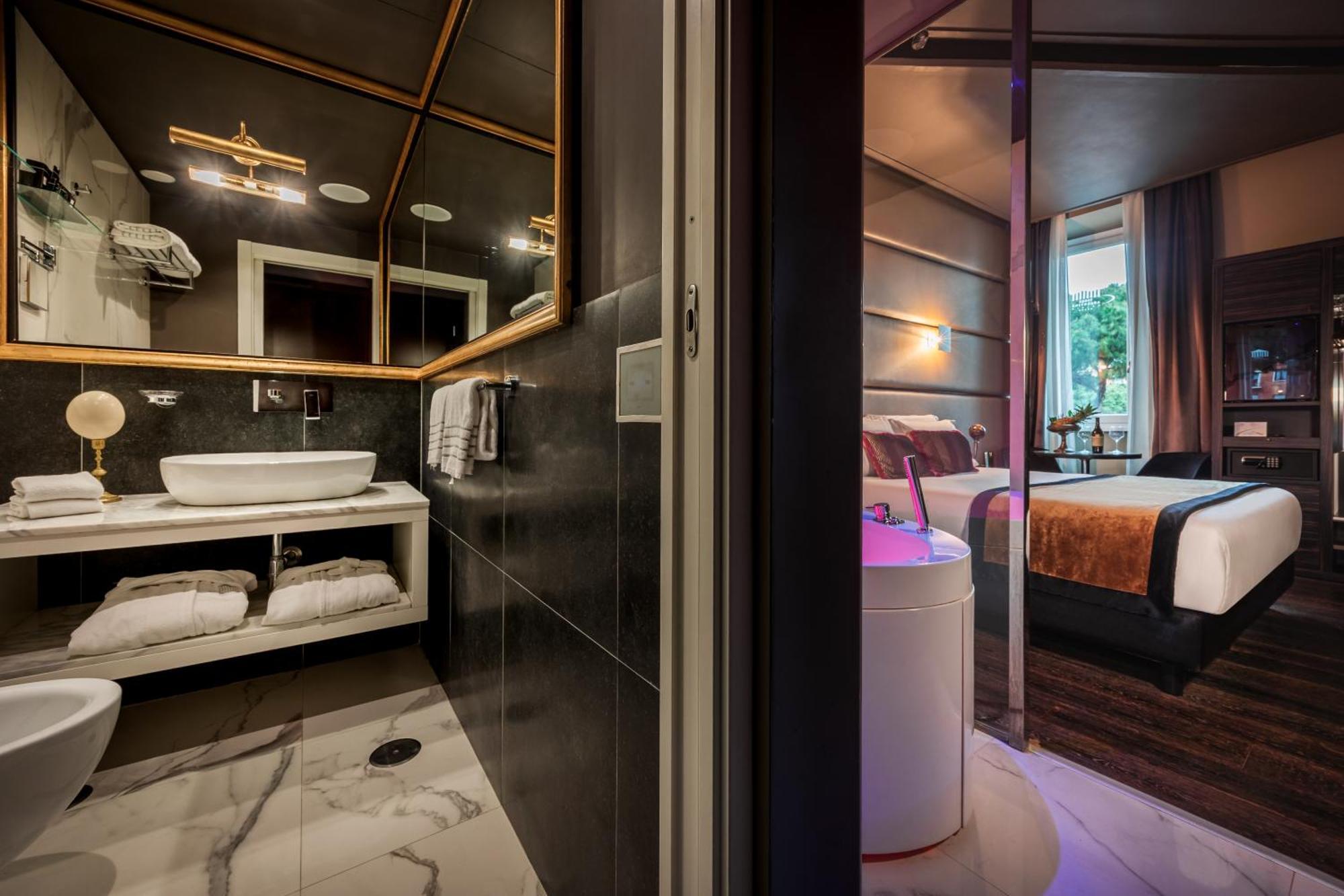 Torre Argentina Relais - Residenze Di Charme Affittacamere Roma
